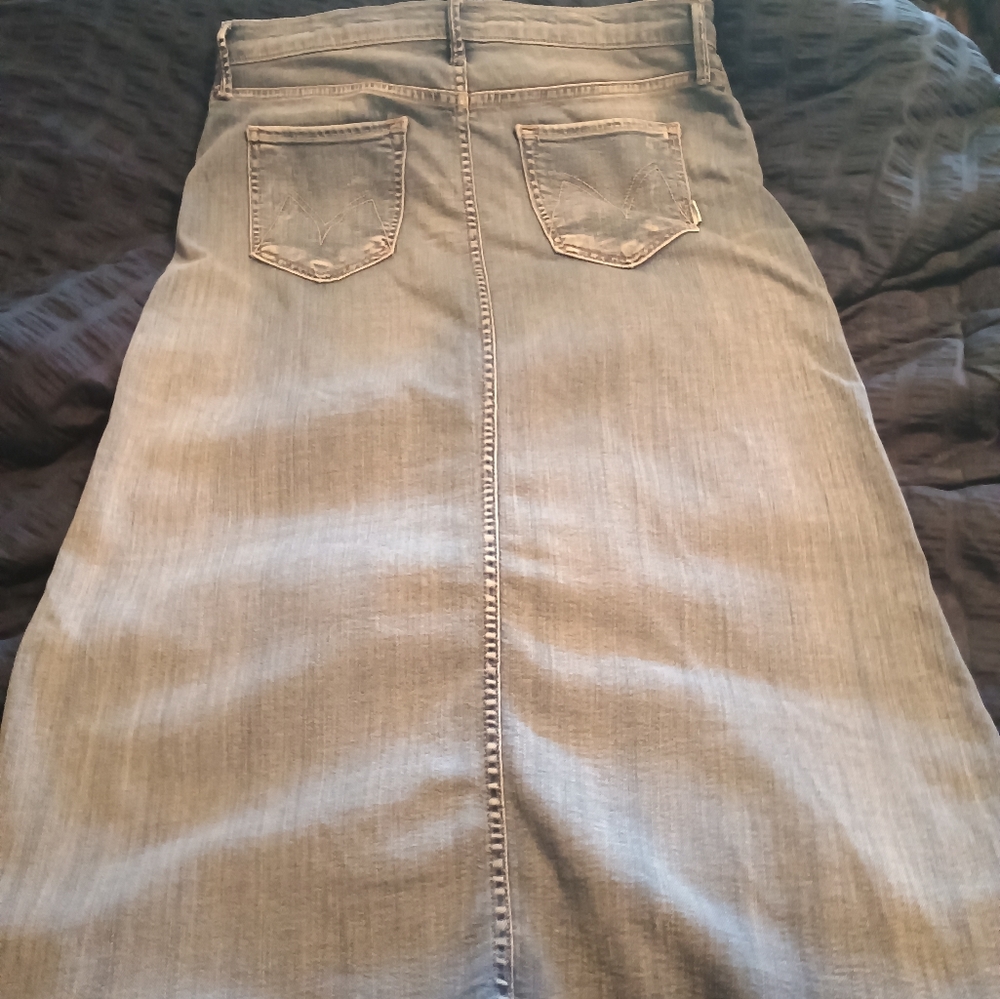 Mother skirt size 27
